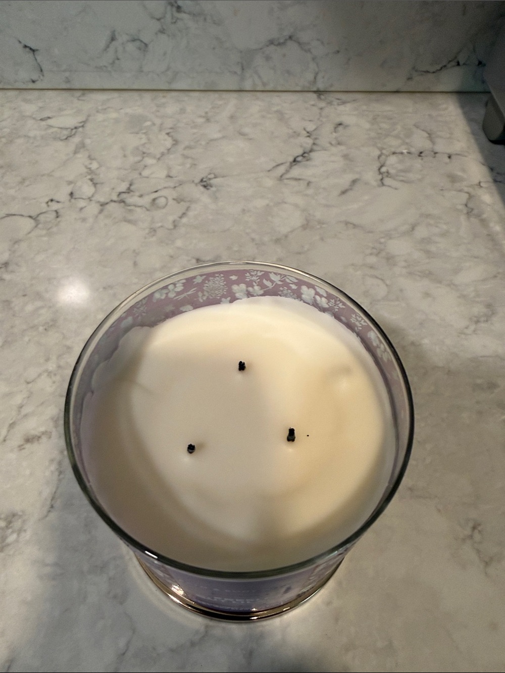 Bath & Body Works Fresh Cut Lilacs 3-Wick Candle & NEW Wallflower - Picture 2 of 3